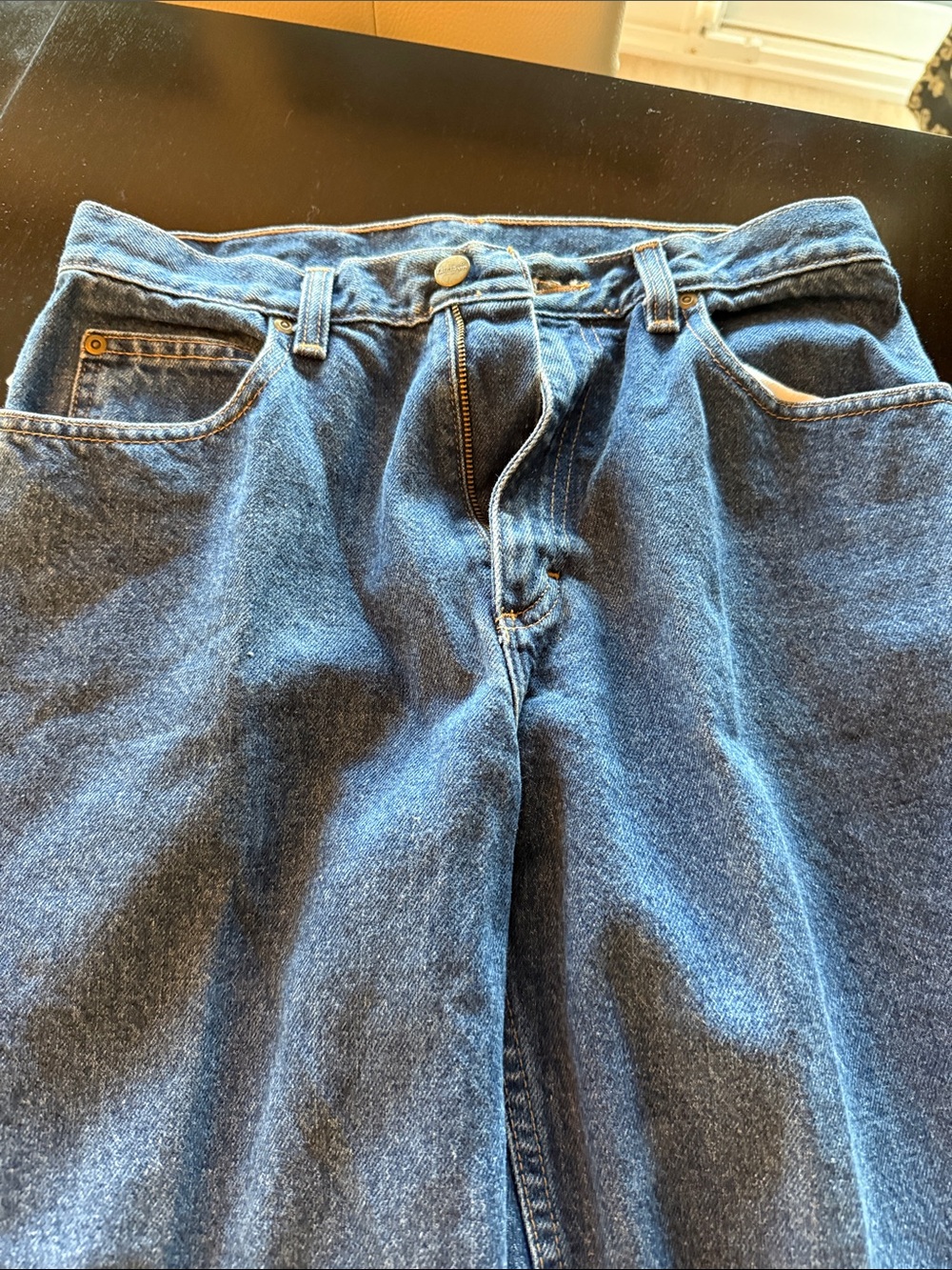 LLBEAN FACTORY NEW WITH TAGS
10P with 26 inseam fit much smaller to me maybe 27 - Picture 2 of 3